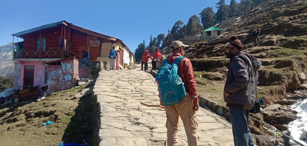 Chandarshila Hike Homestay Ukhimath Eksteriør billede